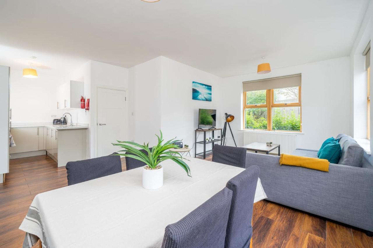 Stylish Watford 2 Bedroom And Sofa Bed With Free Parking * Watford (Hertfordshire)